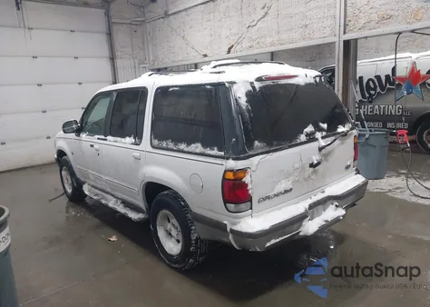 1997 Ford Explorer from USA, damaged, VIN 1FMDU35P9VUC64939